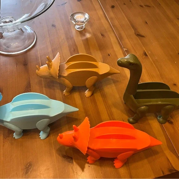 Orange and Green Dinosaur Action Figures Playset - Picture 2 of 2